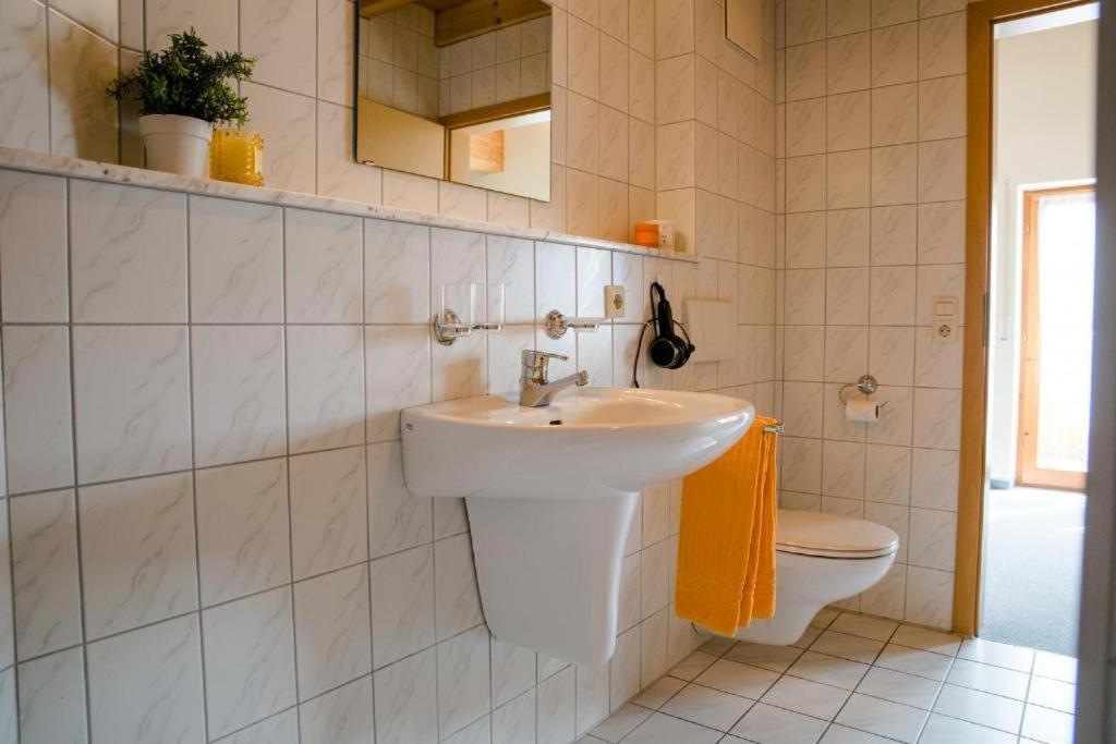 Gaestehaus St. Martin Sipplingen Zewnętrze zdjęcie